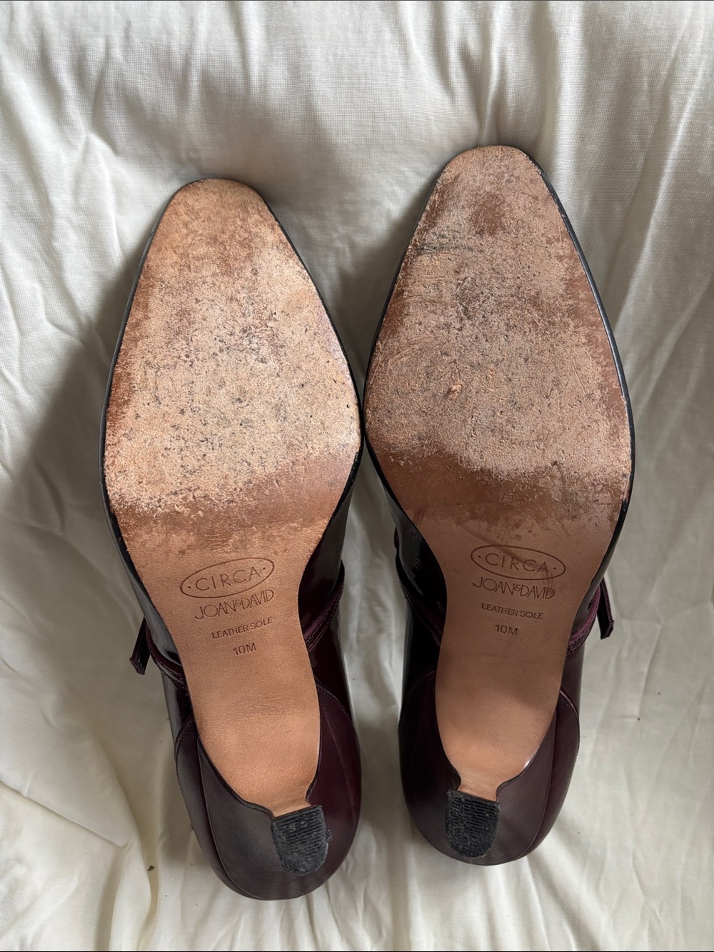 CIRCA Joan & David size 10 shiny maroon heels Y2K - Picture 3 of 9